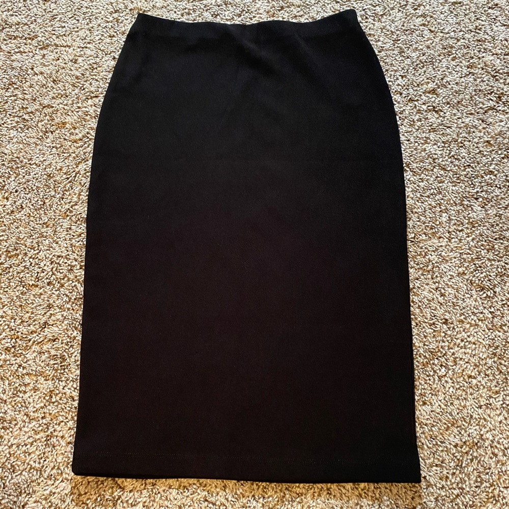 Black pencil skirt